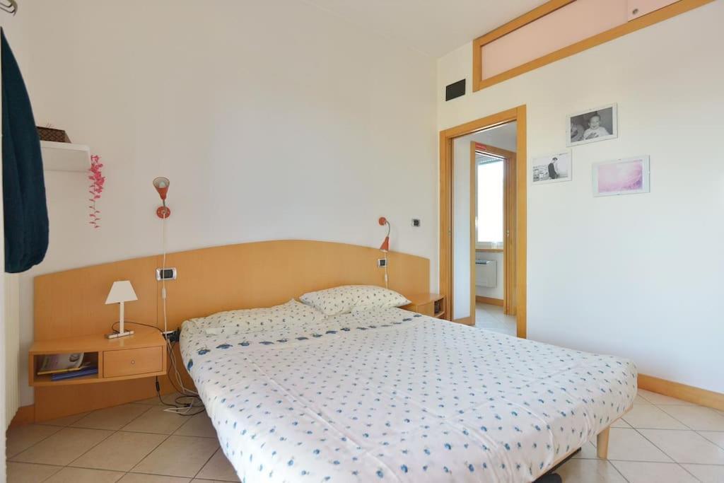 דירות רומא Super Sunny Penthouse With Terrace מראה חיצוני תמונה