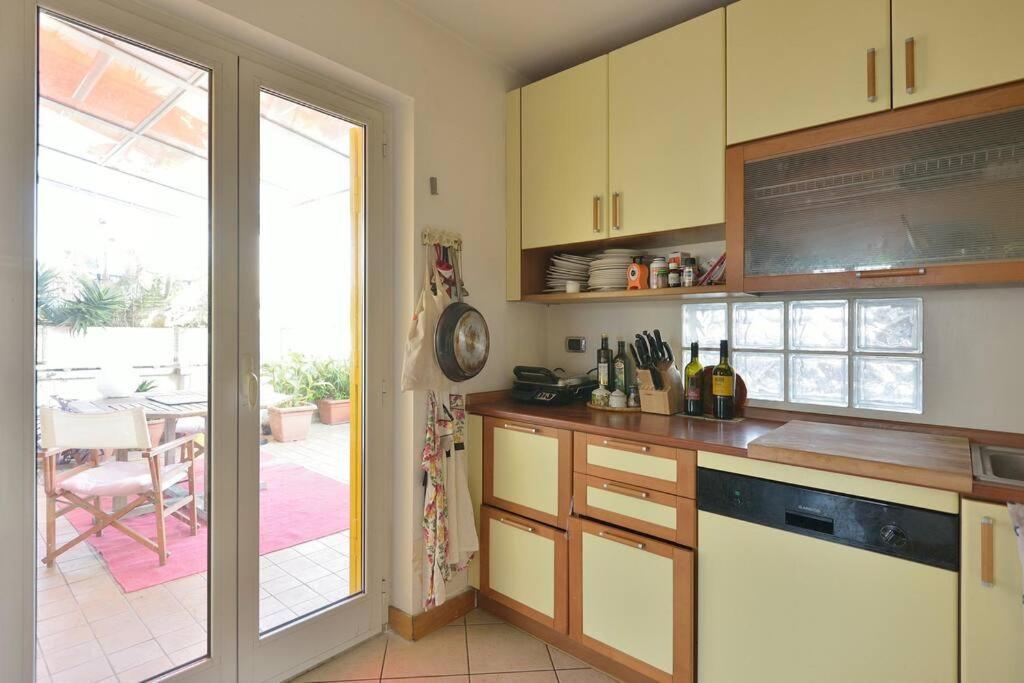 דירות רומא Super Sunny Penthouse With Terrace מראה חיצוני תמונה